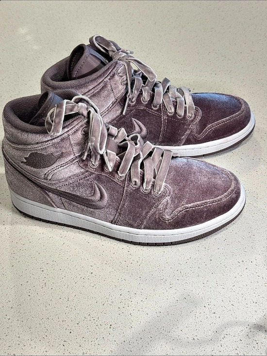 Nike Shoes - Nike Air Jordan 1 Mid Purple Sneakers US 9